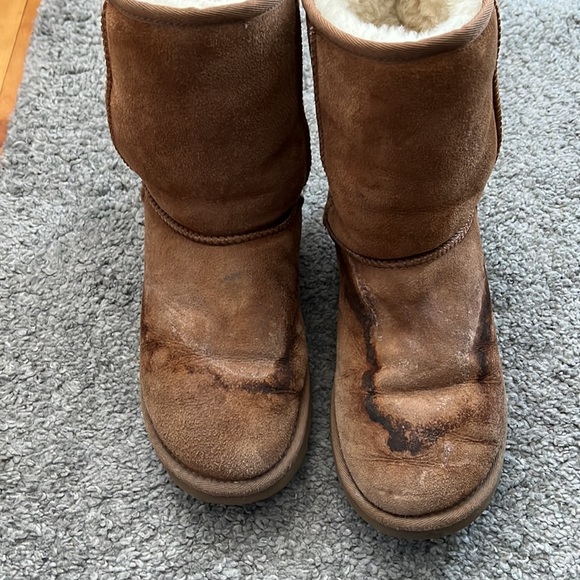 ‼️ UGG CLASSIC SHORT✨ - Picture 2 of 4